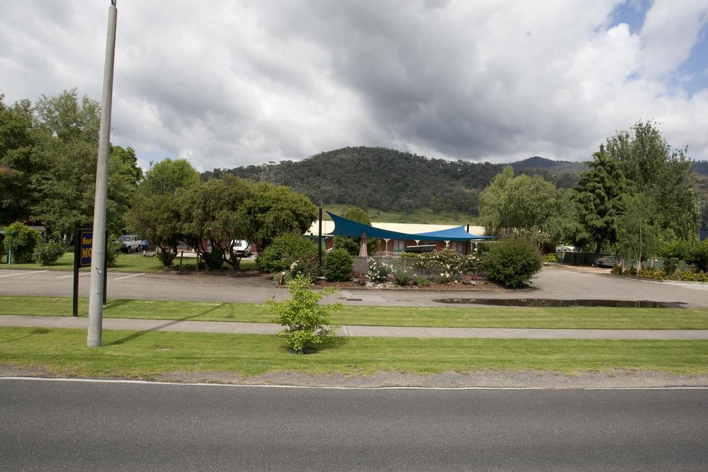 Snowgum Motel マウント・ビューティー エクステリア 写真